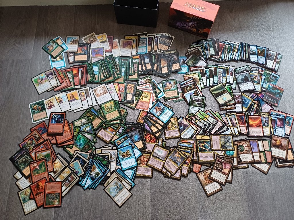 Fat pack vol MTG kaarten (ook old school), Ophalen of Verzenden, Gebruikt, Meerdere kaarten
