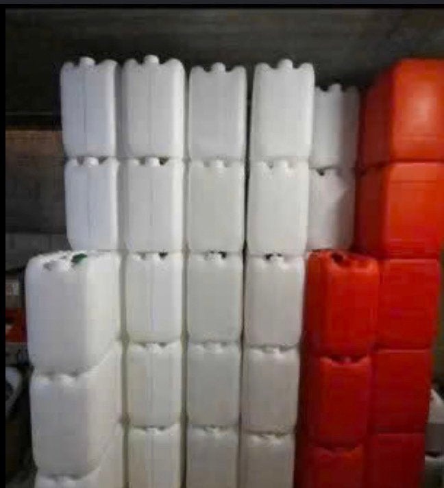 Jerrycans 20–25L, Ophalen, Zo goed als nieuw