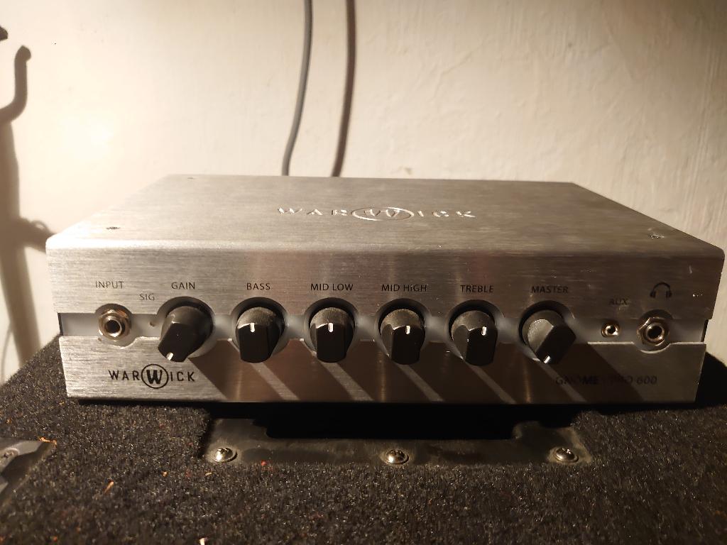 Warwick Amp + Markbass cab, Enlèvement, Comme neuf, Guitare basse, 100 watts ou plus