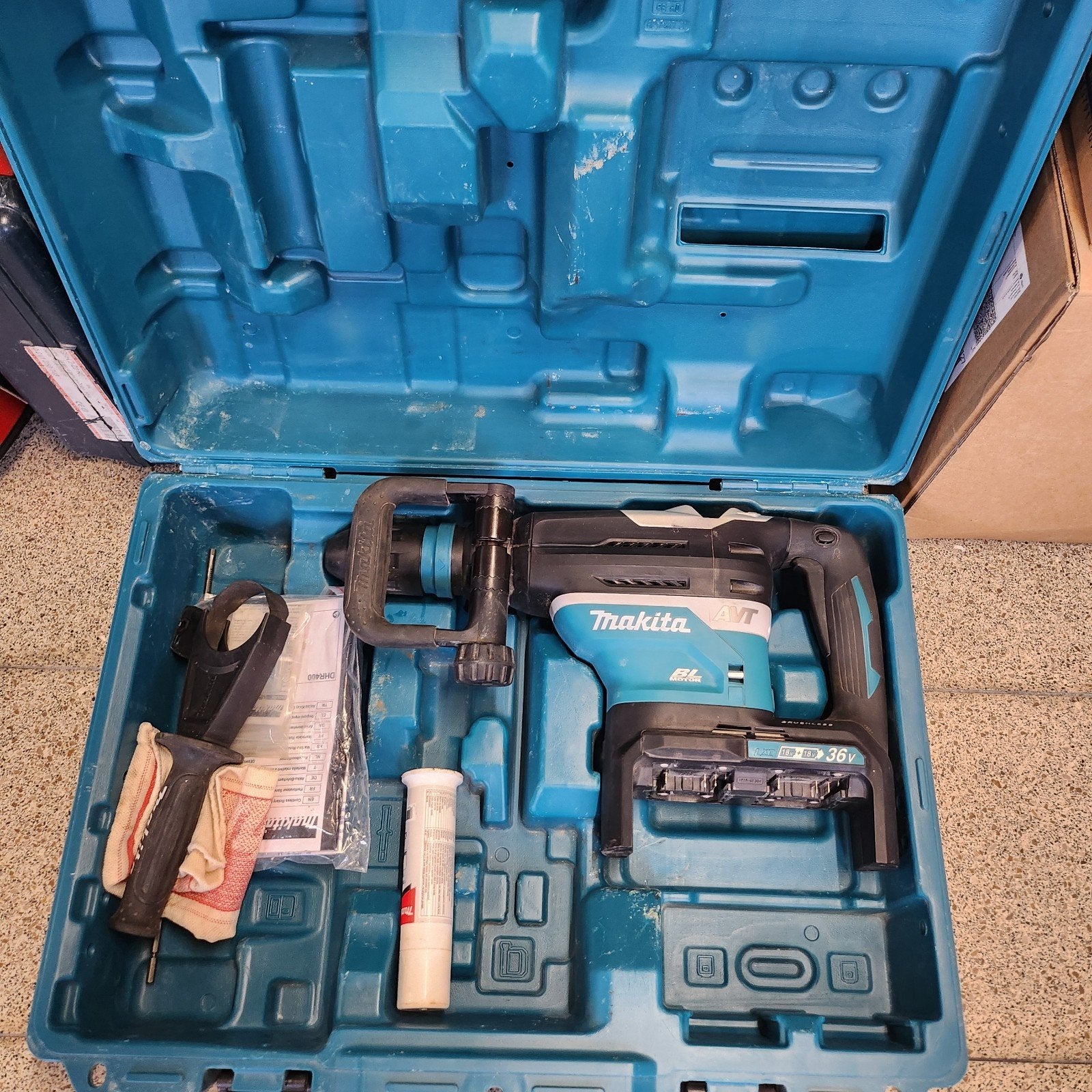 BOORHAMER MAKITA DRH 400 2 X 18V, Ophalen