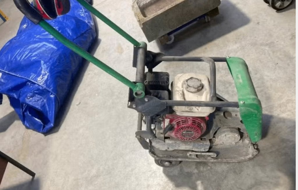 prof benzine trilplaat belle pcx 450, Tuin en Terras, Ophalen, Gebruikt, Klinkers