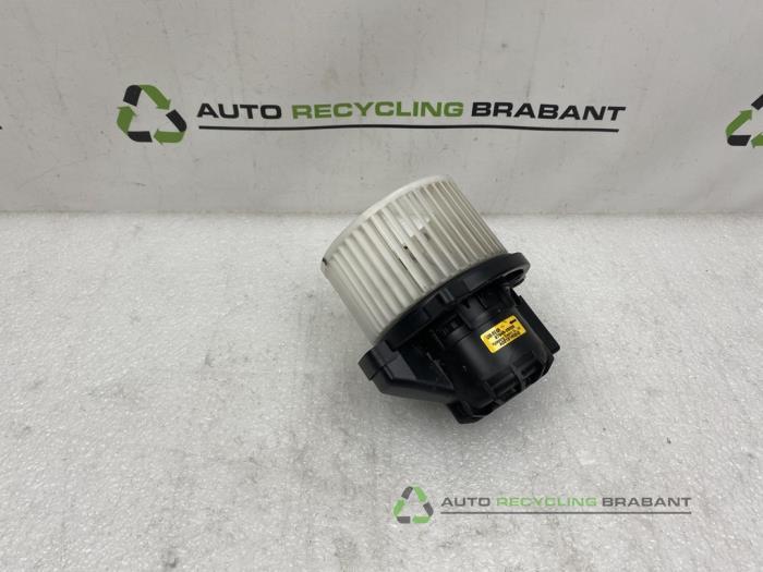 Moteur de ventilation chauffage d'un Kia Sorento, -, 3 mois de garantie, Utilisé, -