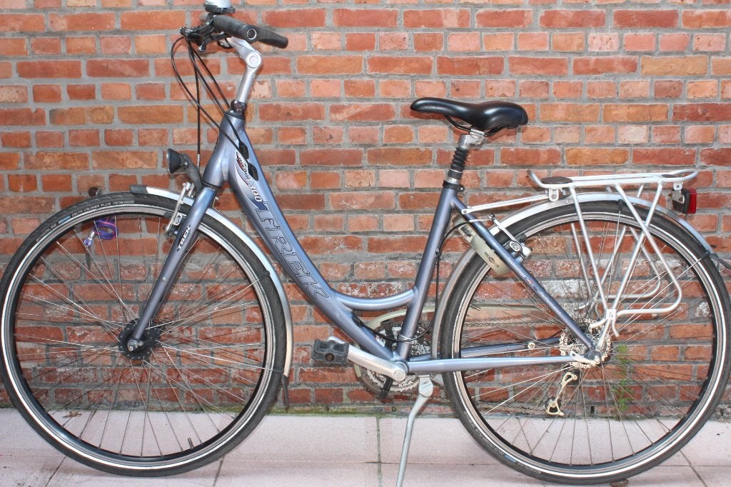 Mooie 28 inch Alu Trek damesfiets frame 50cm - 3x7 speed, Ophalen, Gebruikt, Velgrem, (Extra) lage instap