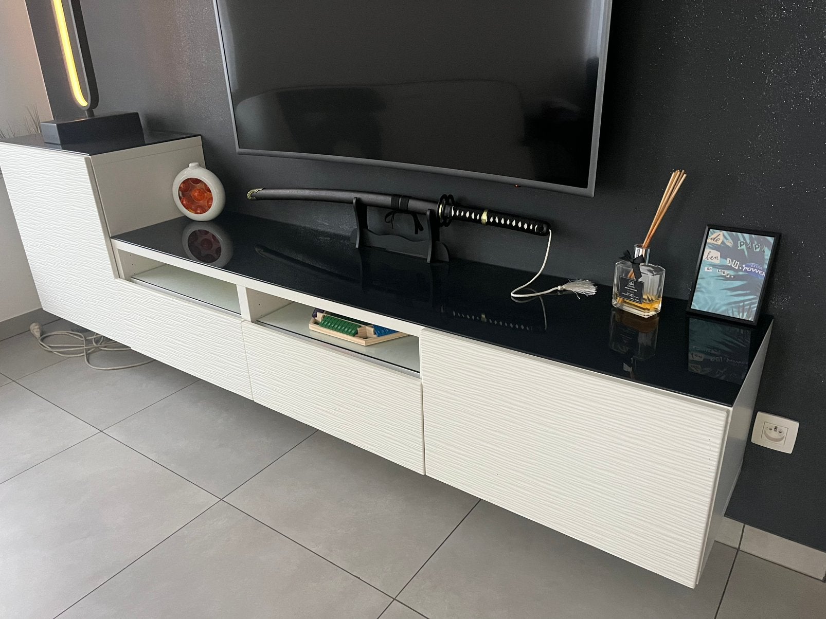 Besta - TV meubel., Huis en Inrichting, Ophalen, Zo goed als nieuw