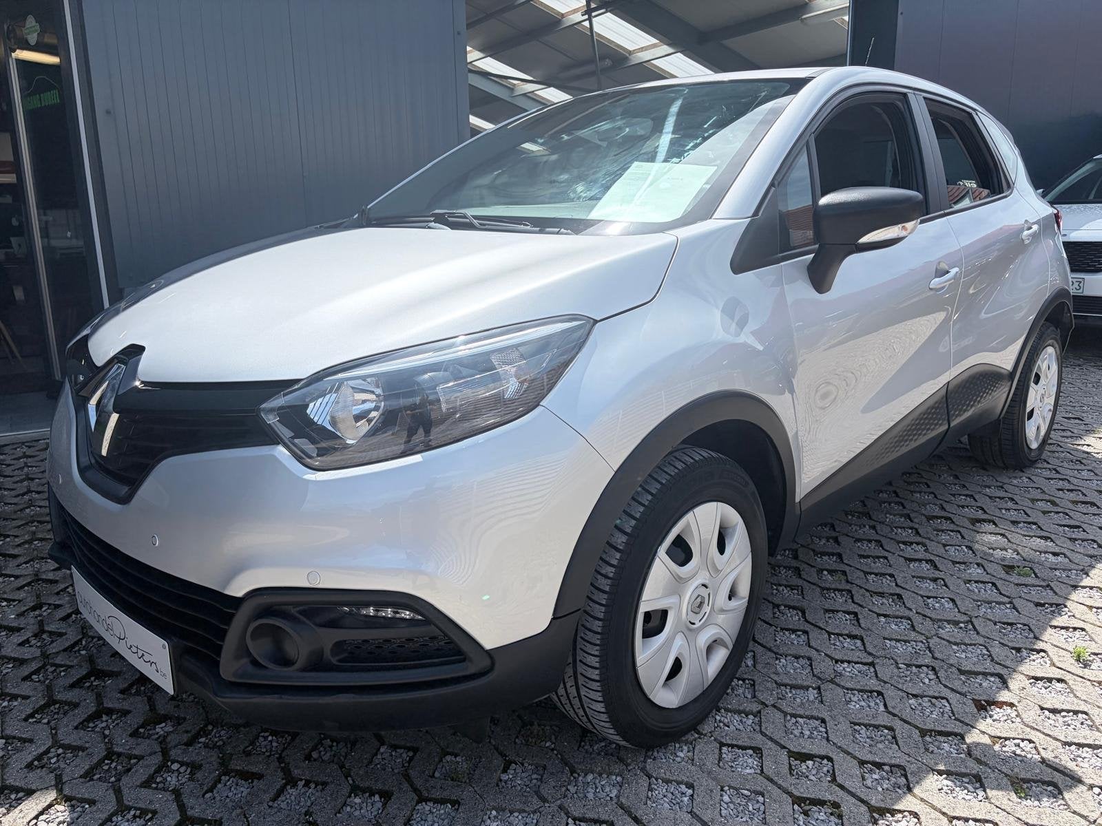 Renault Captur Benzine - Slechts 33000 km, Autos, Renault, Argent ou Gris, Achat, 90 ch, Euro 6