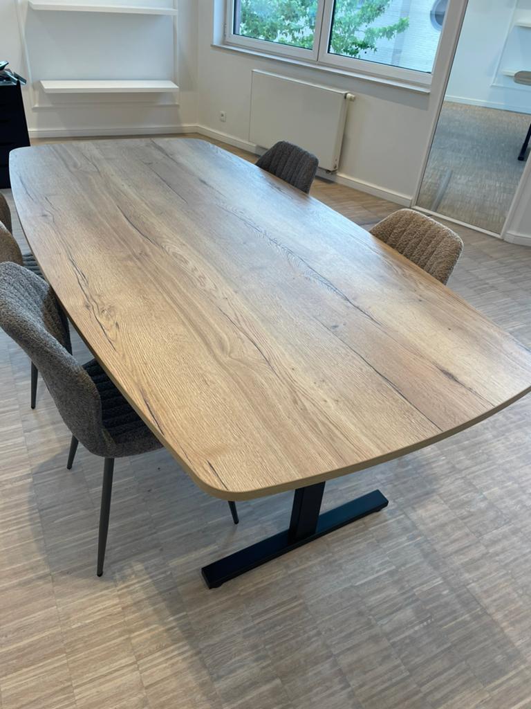 Table en MDF avec finition en bois réglable en hauteur, Enlèvement, Comme neuf, Métal