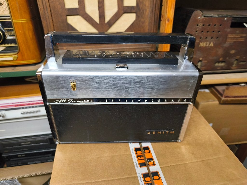 Radio Zenith Trans-Oceanic Royal 1000-1, Antiek en Kunst, Ophalen