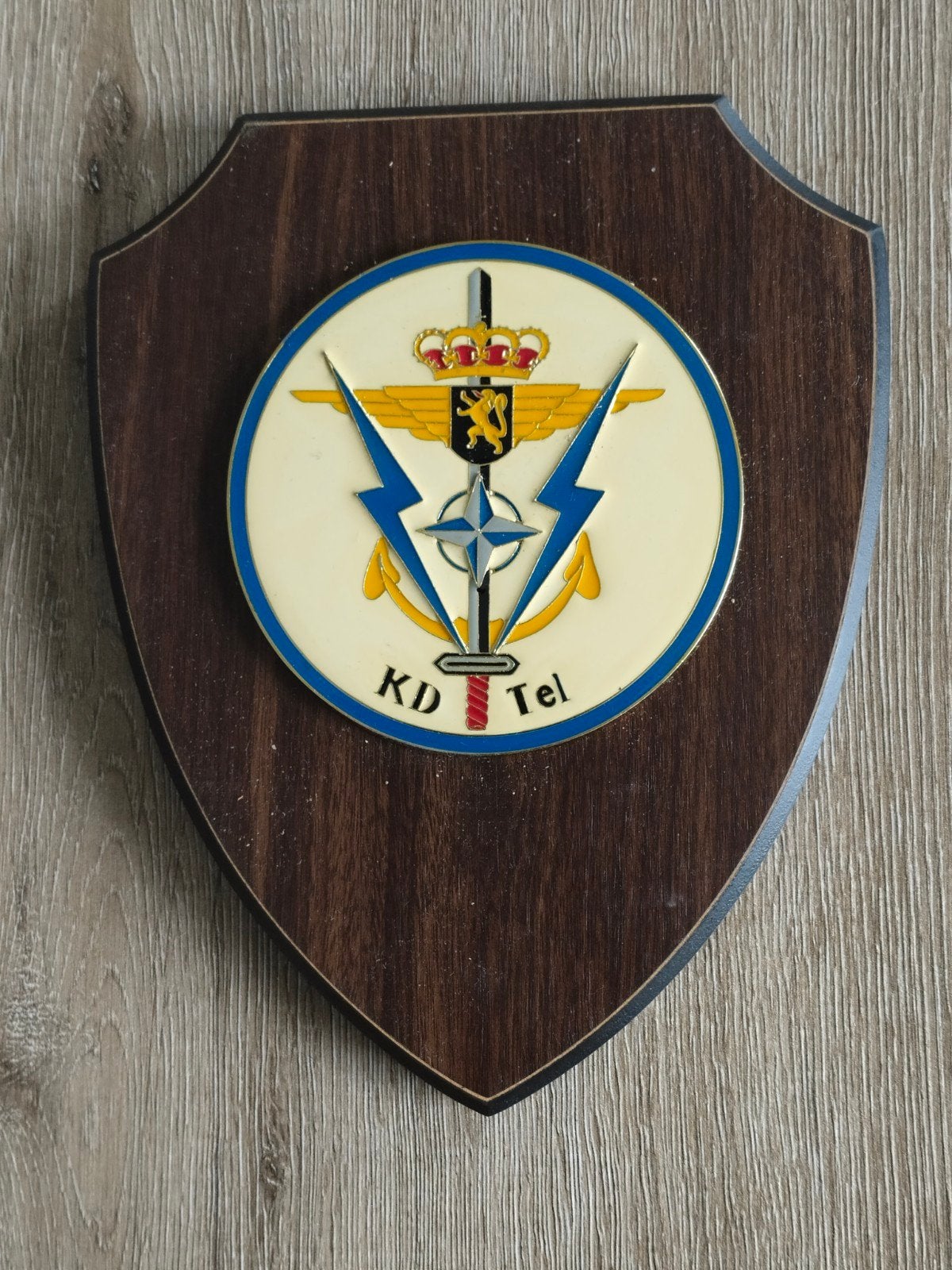 Crest BE, Ophalen of Verzenden