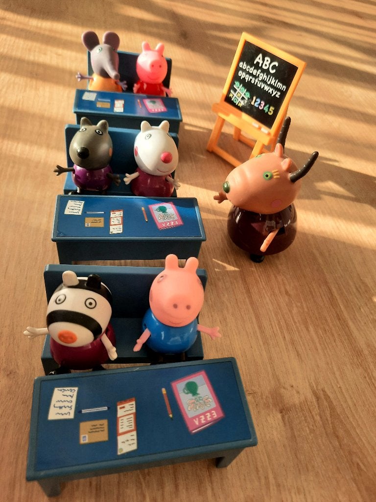 Peppa Pig-klaslokaal, Peppa Pig, Ophalen