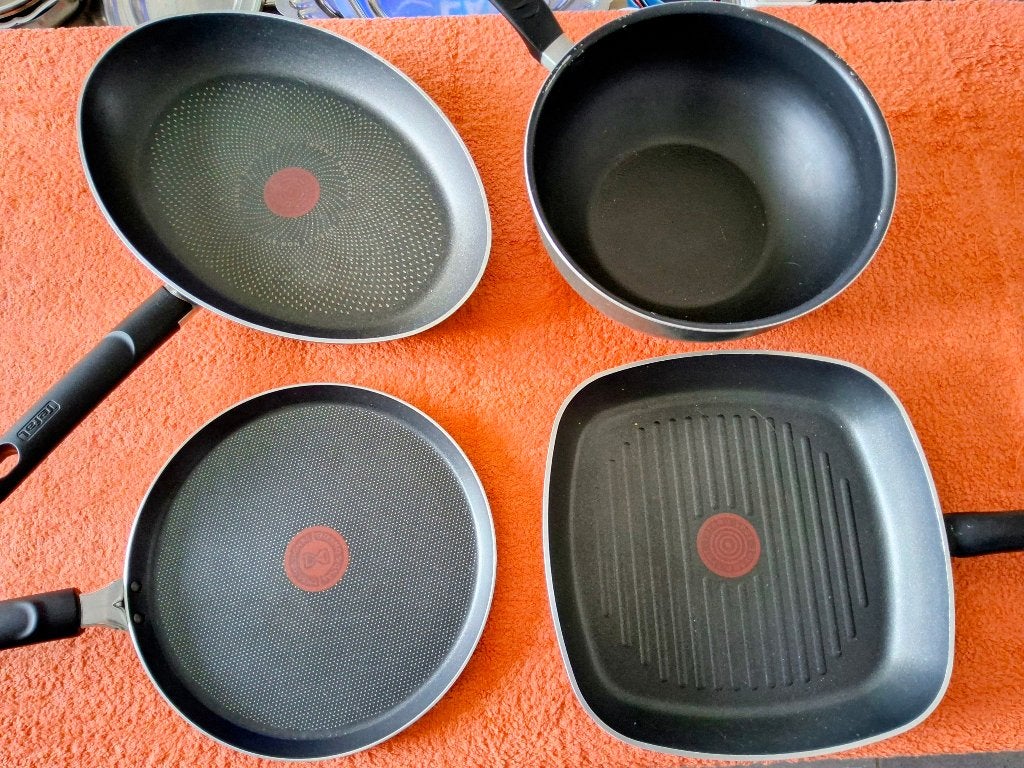 ÉTAT NEUF,  utilisé quelques fois, 4 poêles/grill TEFAL, Enlèvement ou Envoi, Comme neuf