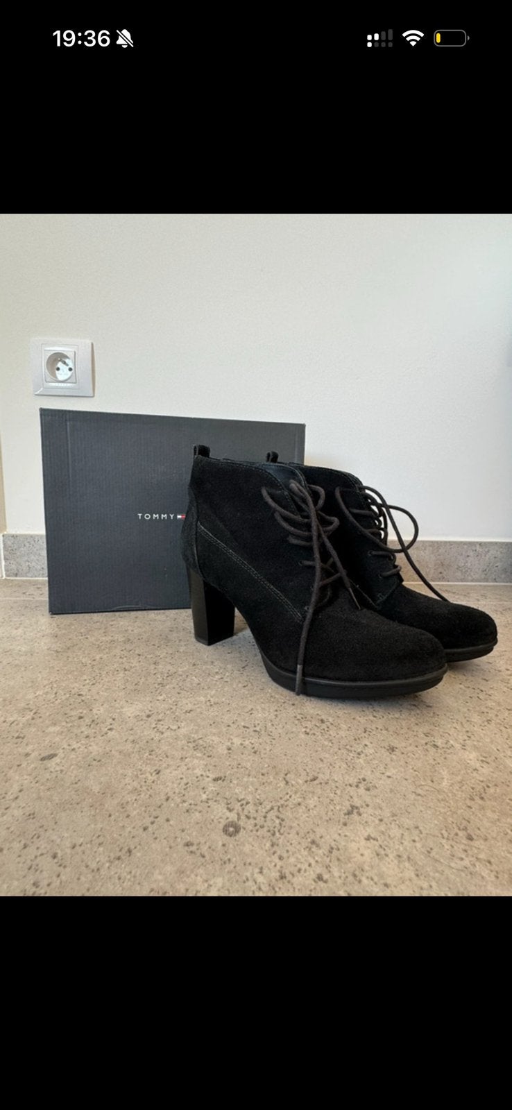 Tommy Hilfiger : bottines noires à talons lacés taille 38, Comme neuf, Boots et Botinnes, Noir, Envoi