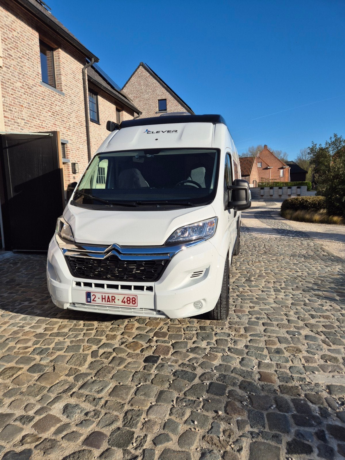 Clever Tour 540 4p. (+ Attelage, porte-vélos), Jusqu'à 4, 5 à 6 mètres, Boîte manuelle, Pössl