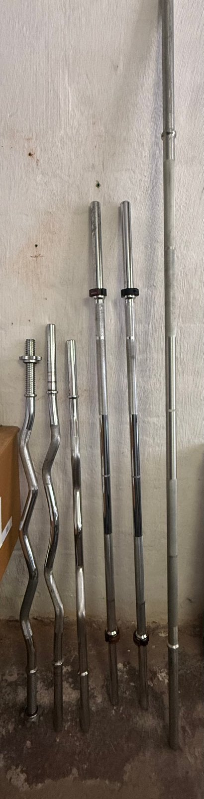 Stangen 28mm barebell , ez curl, Doe-het-zelf en Bouw, IJzerwaren en Bevestigingsmiddelen, Ophalen, Zo goed als nieuw