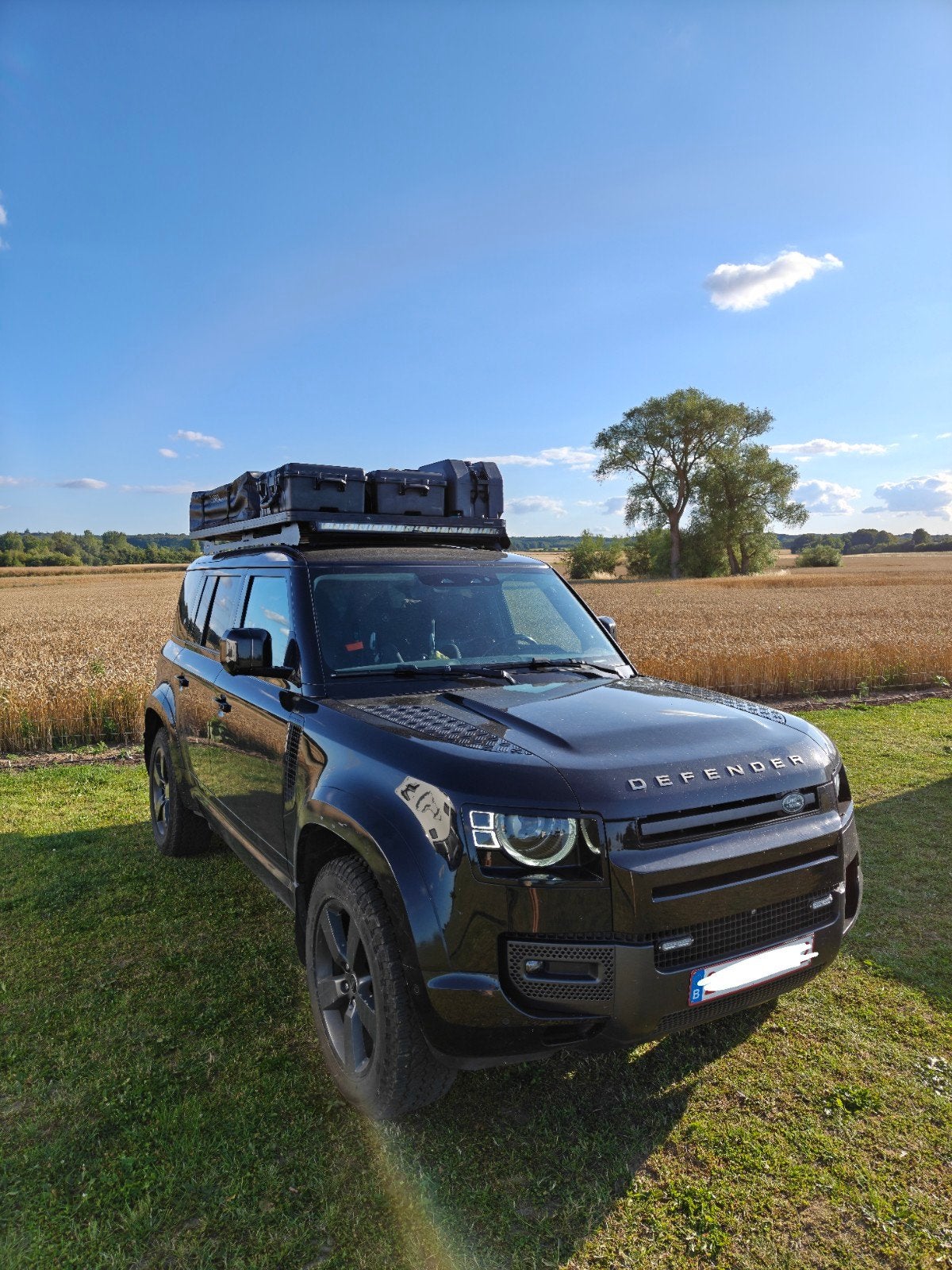 Land Rover Defender X-Dynamic SE D250 3.0, Autos, Land Rover, Cuir, Phares entièrement LED, Achat, Euro 6