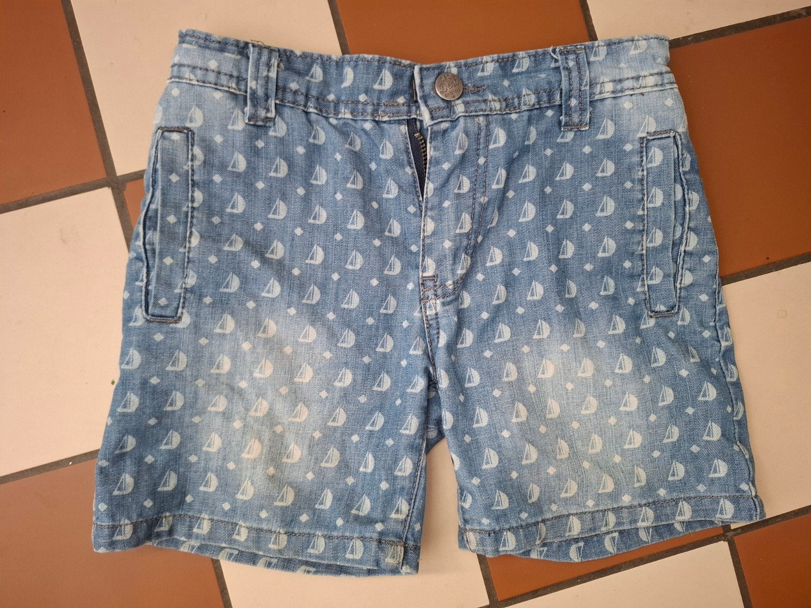 short 6j, Ophalen