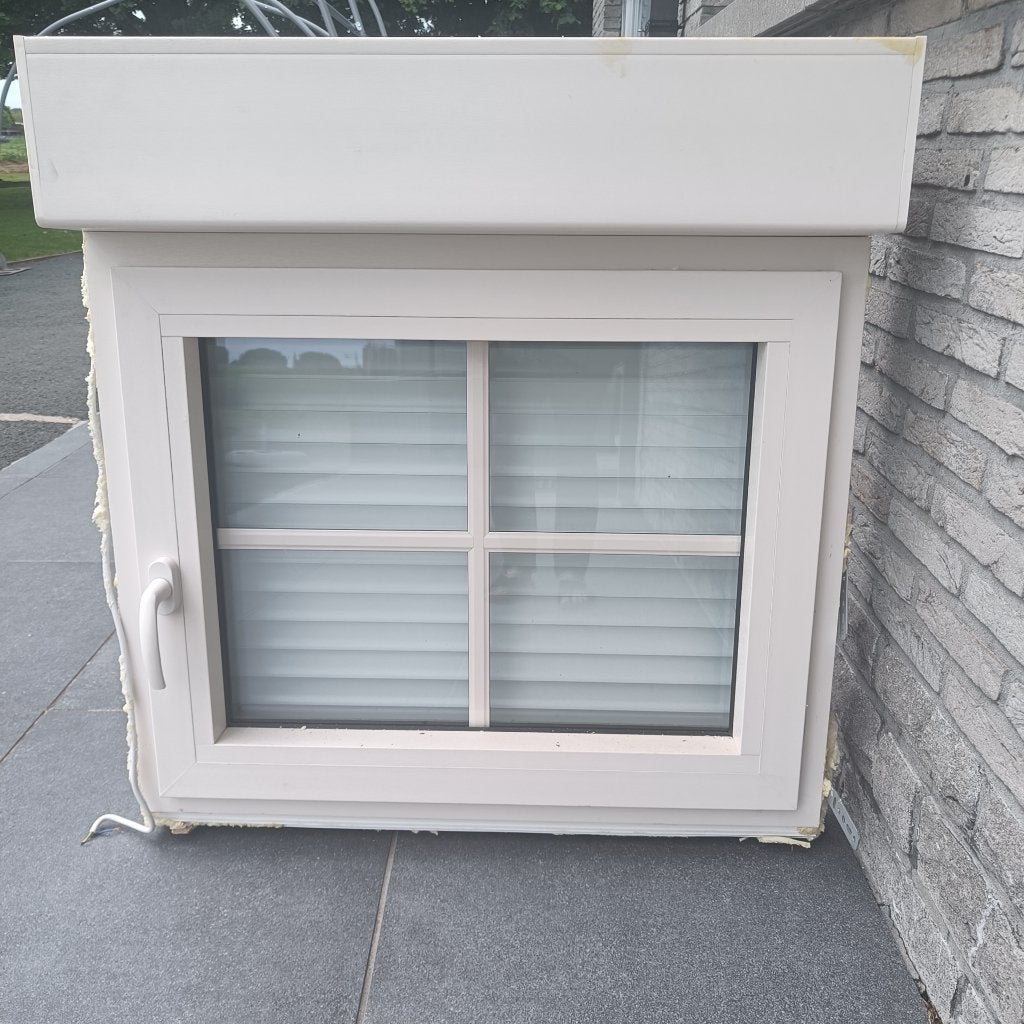PVC raam met elektrisch opbouwrolluik en horraam, Doe-het-zelf en Bouw, Kunststof, Overige typen, Zo goed als nieuw, Inclusief glas
