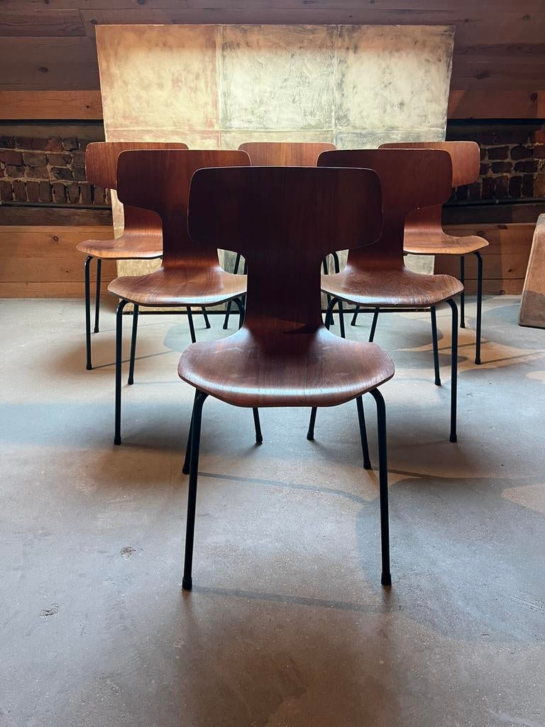 Chaise Fritz Hansen Hammer - Chaise en T 3103, Maison & Meubles, Brun, Enlèvement, Bois, Vintage design deens scandinavisch fritz hansen arne jacobsen