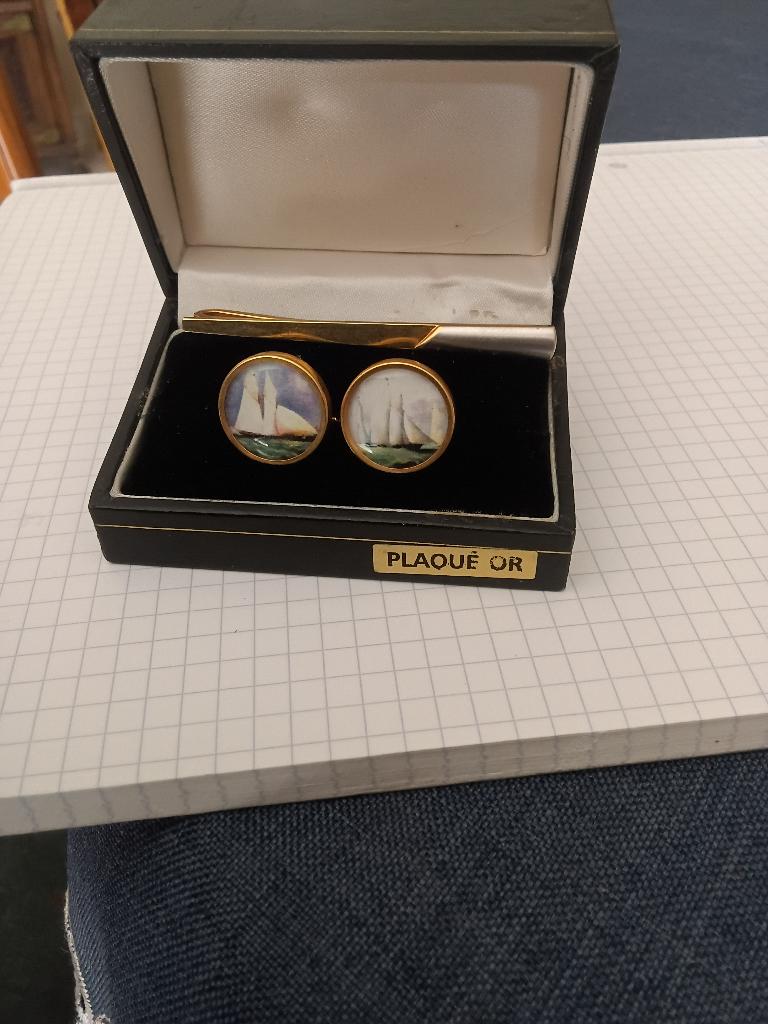 Boutons de manchettes, Handtassen en Accessoires, Manchetknopen, Ophalen, Zo goed als nieuw, Goud, Verguld