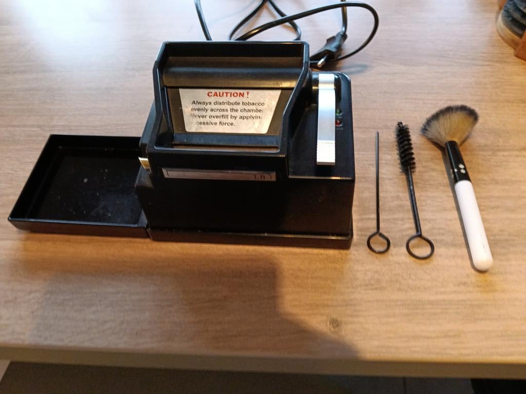Sigarettenmaker, Enlèvement
