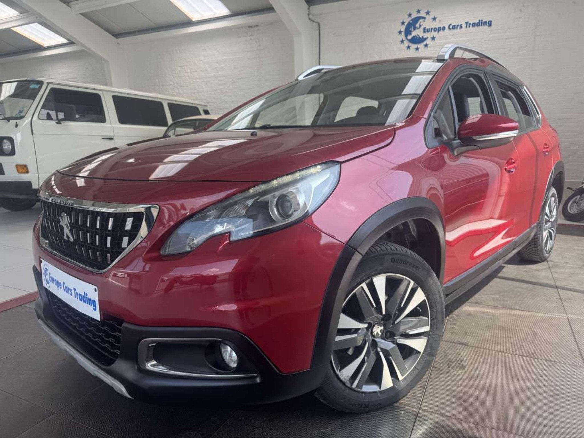 Peugeot 2008 PHASE2 1.6BLUEHDI 100CH 1ER MAIN DISTRIBUTION O, Rouge, Achat, Entreprise, Boîte manuelle