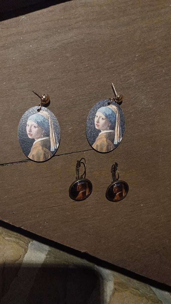 2 paar oorbellen, Ophalen, Zo goed als nieuw, Overige materialen, Knopjes of Stekers