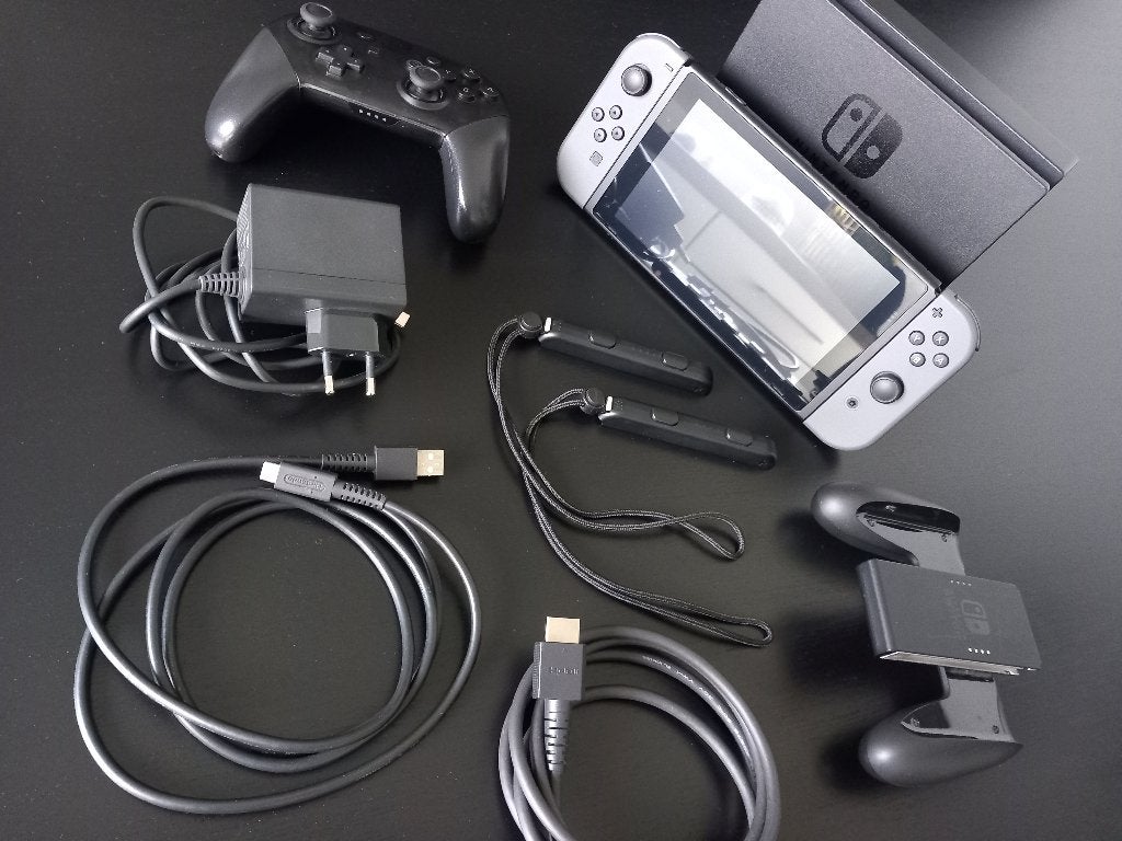 Nintendo Switch + Pro Controller, Ophalen of Verzenden, Gebruikt, Met 2 controllers, Switch 2019 Upgrade