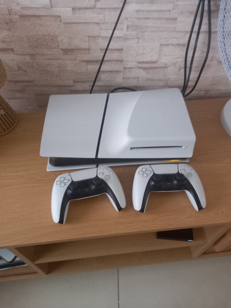 PlayStation 5 + 2 manettes+Fifa25, Enlèvement, Utilisé, Playstation 5