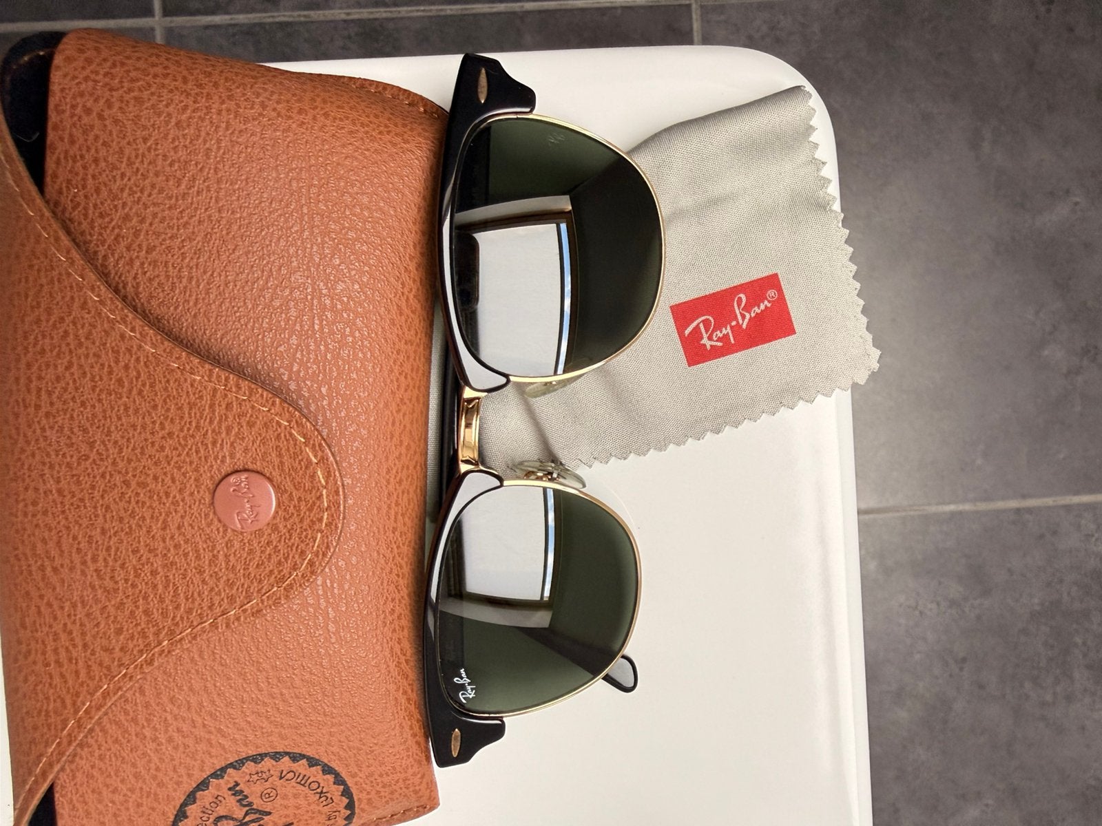 Rayban zonnebril zonder krassen!, Handtassen en Accessoires, Ophalen, Zo goed als nieuw, Zonnebril