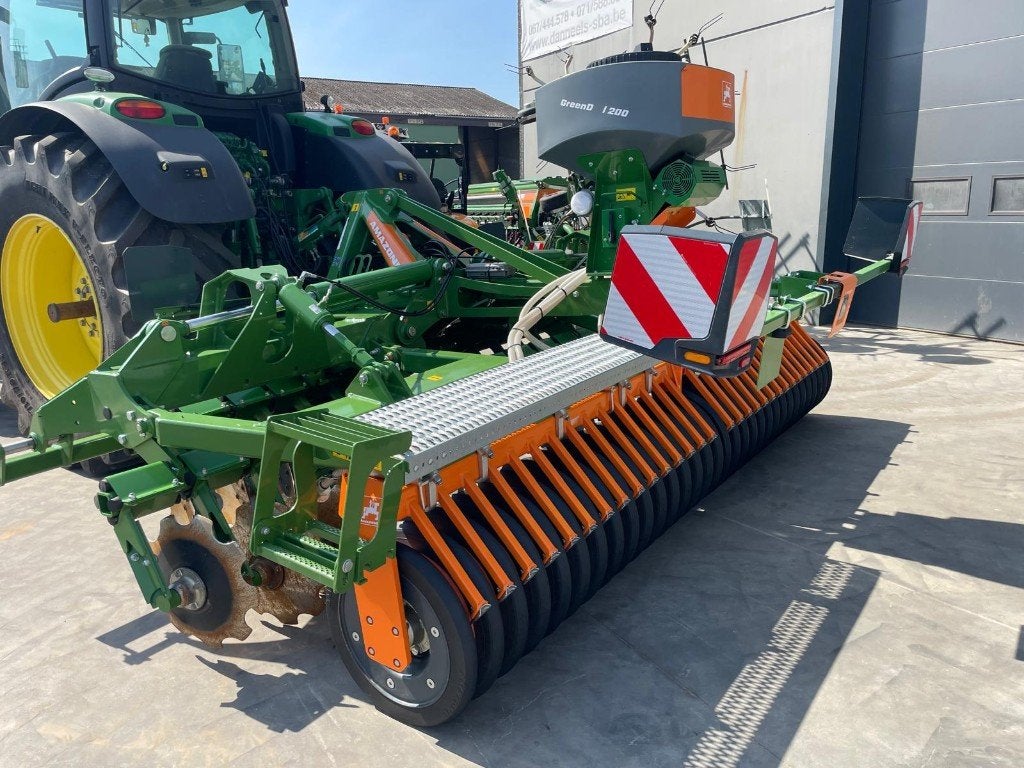 Déchaumeur AMAZONE CATROS+ 4003-2  + semoir GREENDRILL, Articles professionnels, Enlèvement