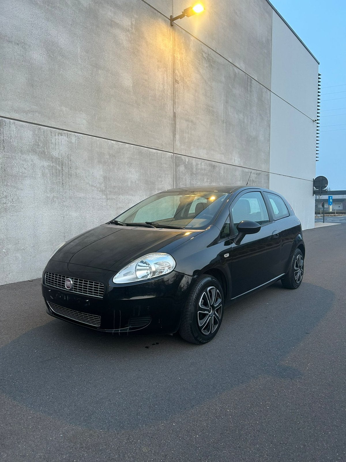 Fiat punto 1.2 benzine 48kw bj 2009 km150432 1j garantie, Autos, Fiat, https://public.car-pass.be/vhr/d0544a16-e301-4746-8ccf-ddab1b6e2a93