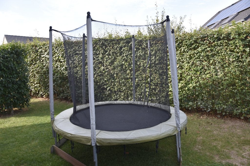 Trampoline, Enlèvement, Utilisé