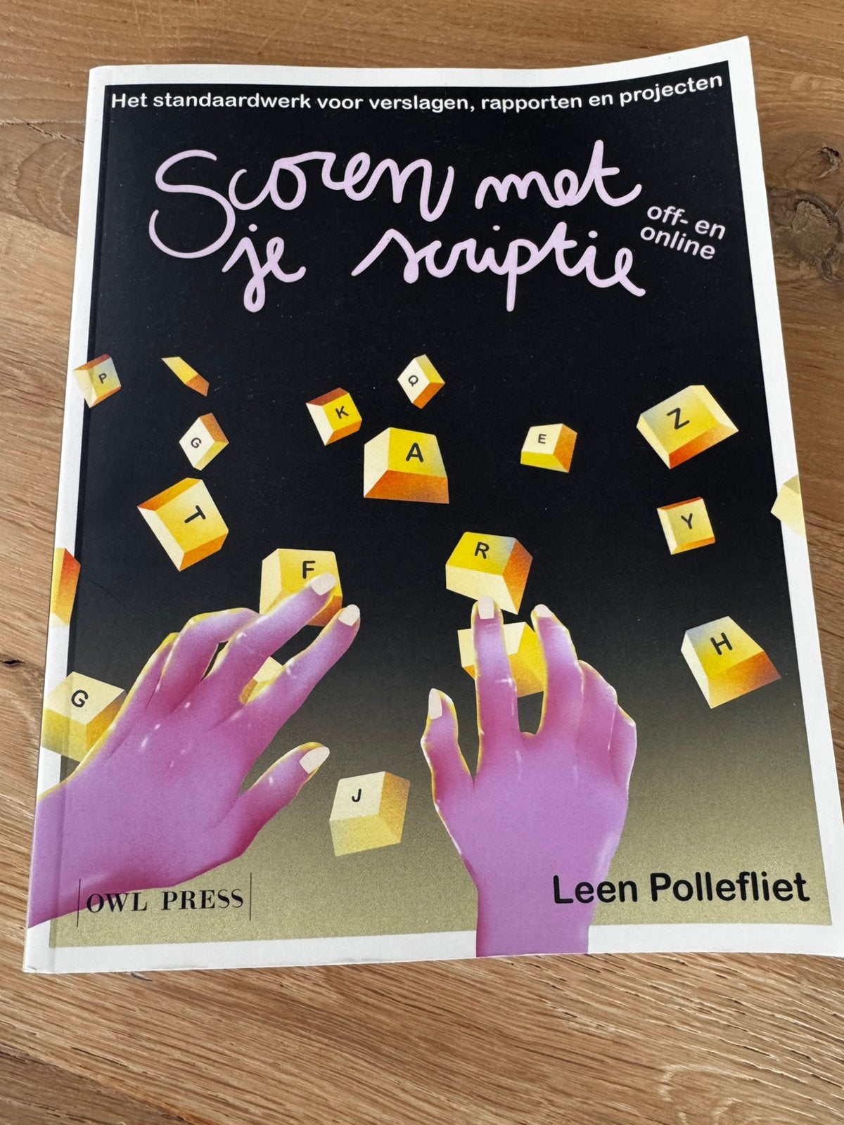 Leerboek gloednieuw ‘scoren met je scriptie’, Boeken, Ophalen, Nieuw, Hoger Onderwijs
