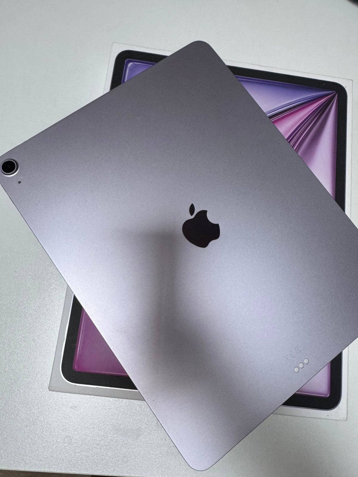 Ipad Air 13p M3, Informatique & Logiciels, Supports d'ordinateur portable, Enlèvement ou Envoi, Comme neuf