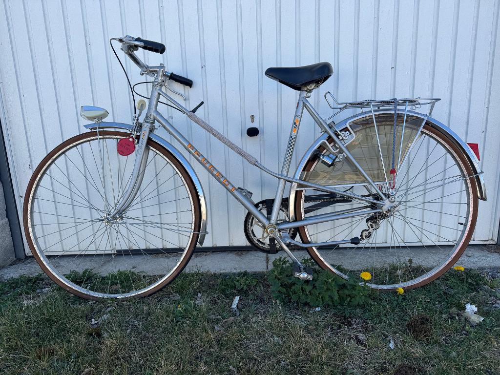 velo dame Peugeot Vintage Haut de gamme 5 vitesses, Accès (extra) bas, Autres marques, Frein sur jante, Enlèvement