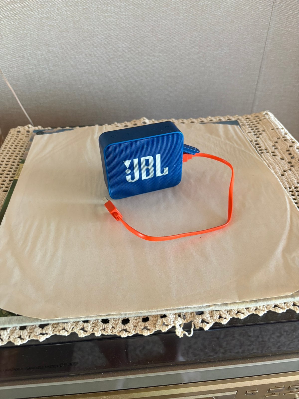 Jbl go 2 bleutooth speaker, Enlèvement ou Envoi, Comme neuf, JBL