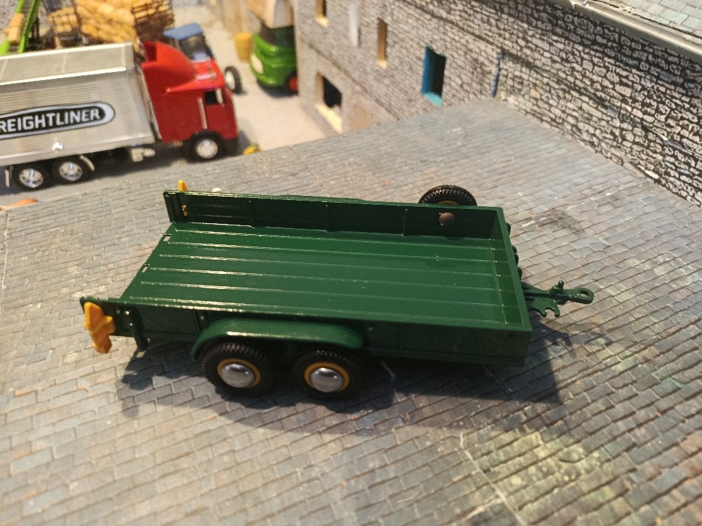 Remorque basse verte Britains de 1981, Hobby & Loisirs créatifs, Voitures miniatures | 1:32, Utilisé, Tracteur et Agriculture