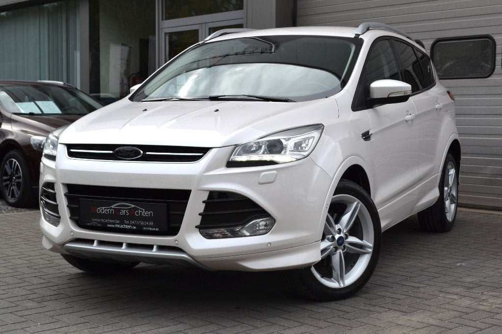 Ford Kuga 1500i Titanium. Eerste eigenaar..., Auto's, Voorwielaandrijving, 4 cilinders, Leder en Stof, Wit