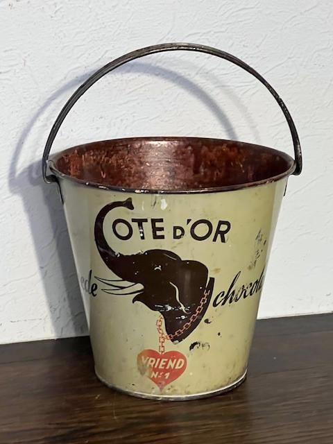 Seau jouet en tôle chocolat Côte d'Or., Enlèvement