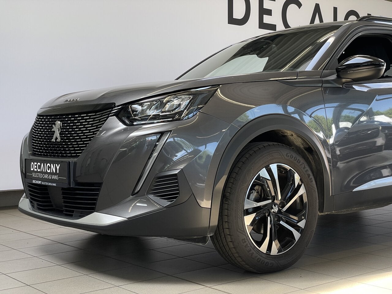 Peugeot 2008 1.2T Allure Pack AT8 *Camera*Navigatie*Carplay, 1199 cc, USB, 0 kg, Bedrijf
