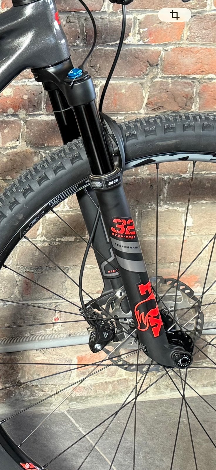 Fourche vtt Fox 32 sc performance 100m, Vélos & Vélomoteurs, Enlèvement, Comme neuf