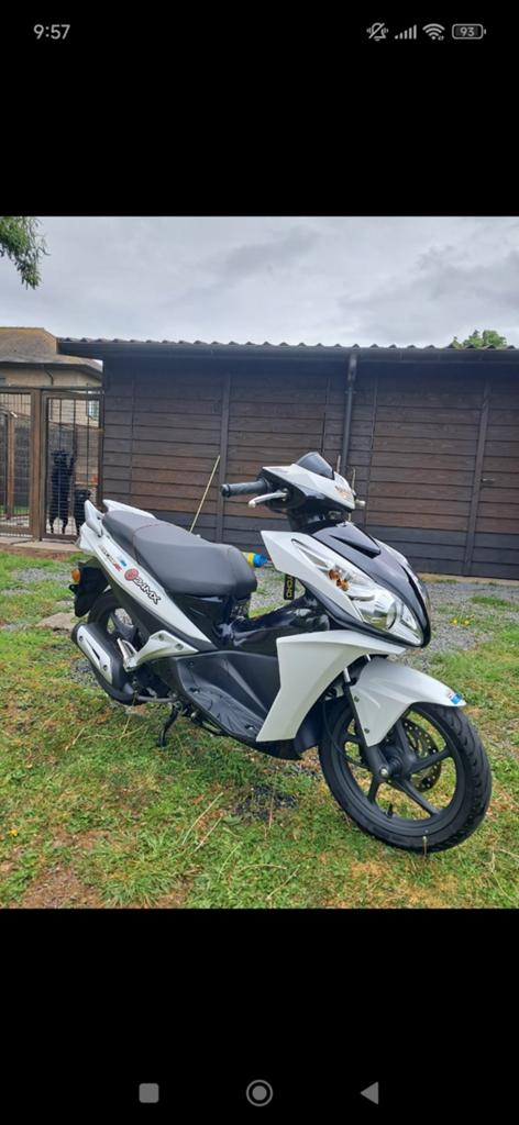 Honda nsc50r brommer te koop, Fietsen en Brommers, Ophalen