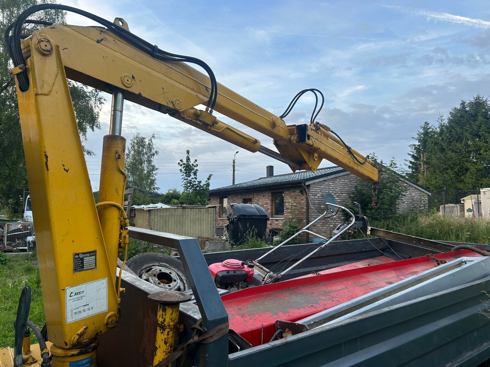 Petit grue pour petit camion, Enlèvement, Grue