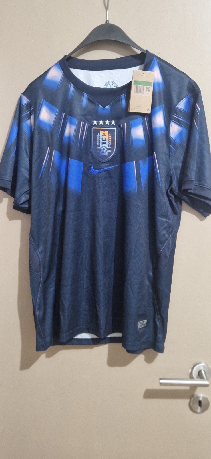 Nouveau maillot extérieur Nike Uruguay 2026/2027 — Maillot d, Vêtements | Hommes, Vêtements de sport, Enlèvement ou Envoi, Nike