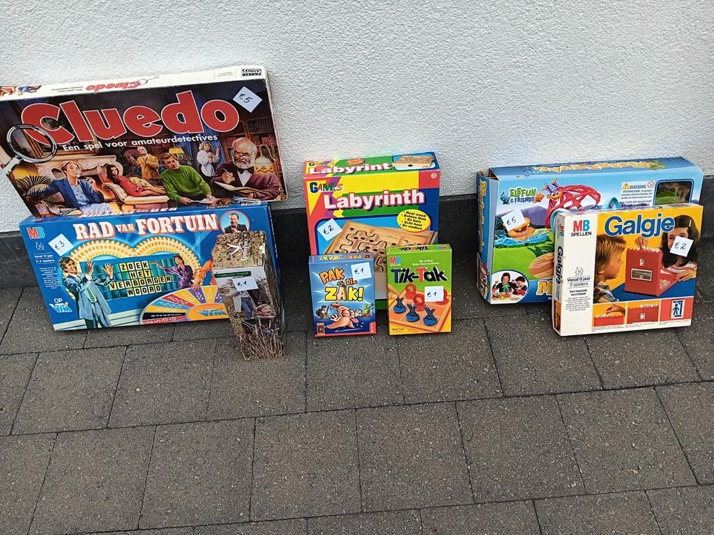 Gezelschapsspelletjes, Enlèvement