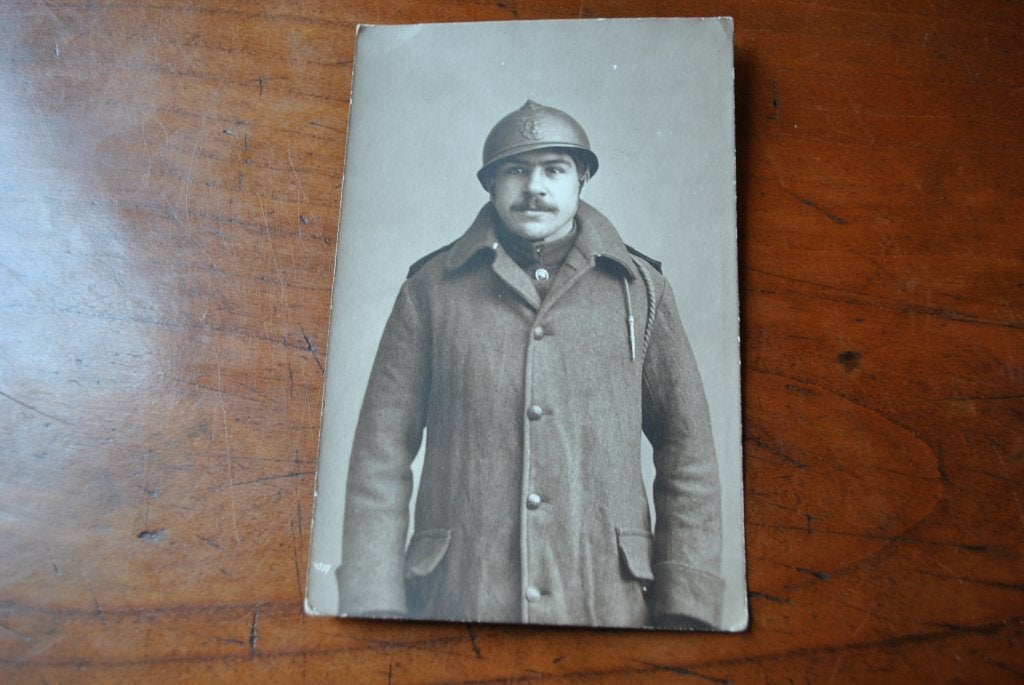 Photo carte ancienne Militaire belge uniforme casque Soldat, Ophalen of Verzenden, Overige soorten, Foto of Poster