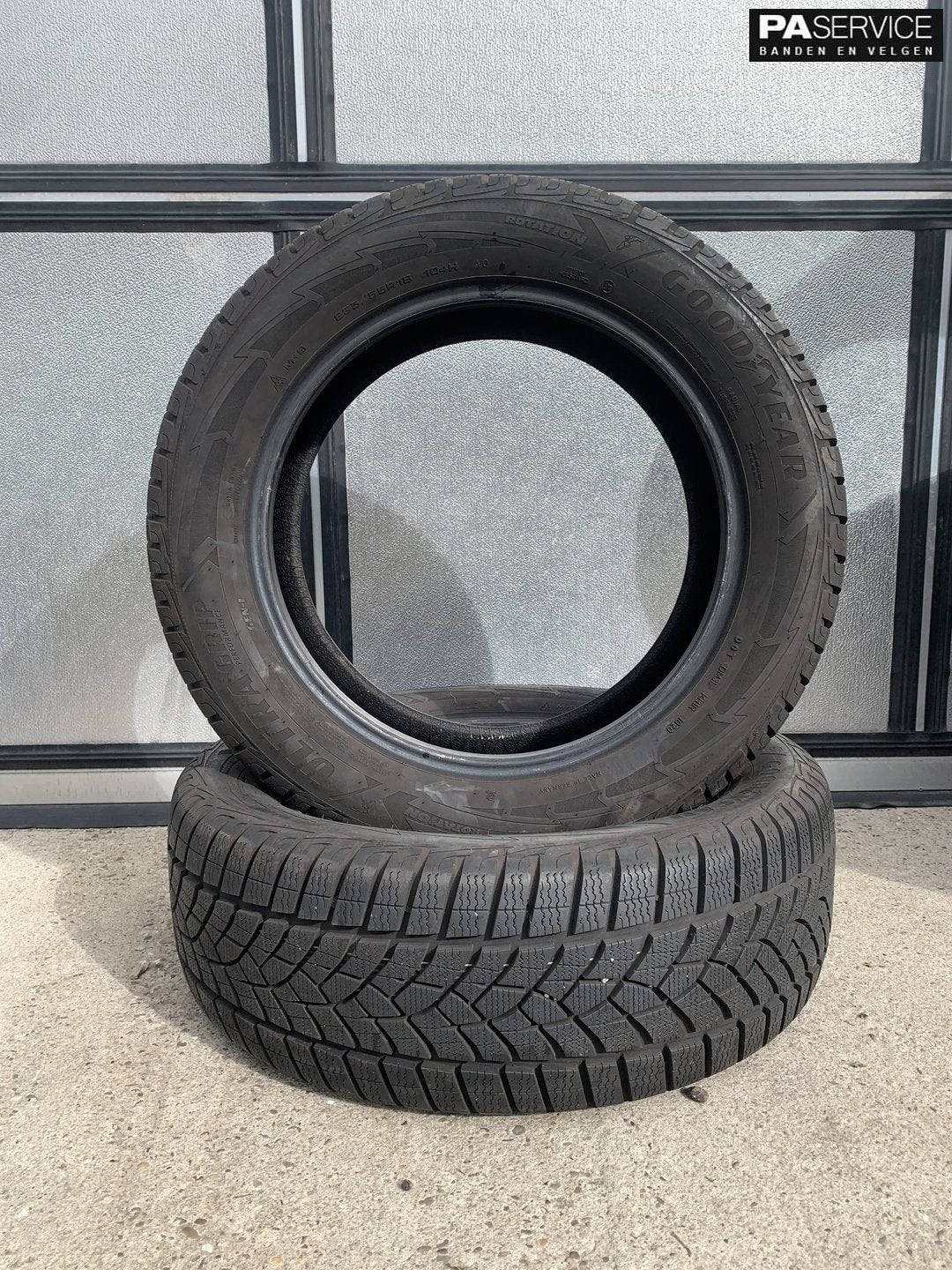 2x Goodyear 235 55 18 Winterbanden met 7,8 mm, Auto-onderdelen, Gebruikt, Velg(en), -, -