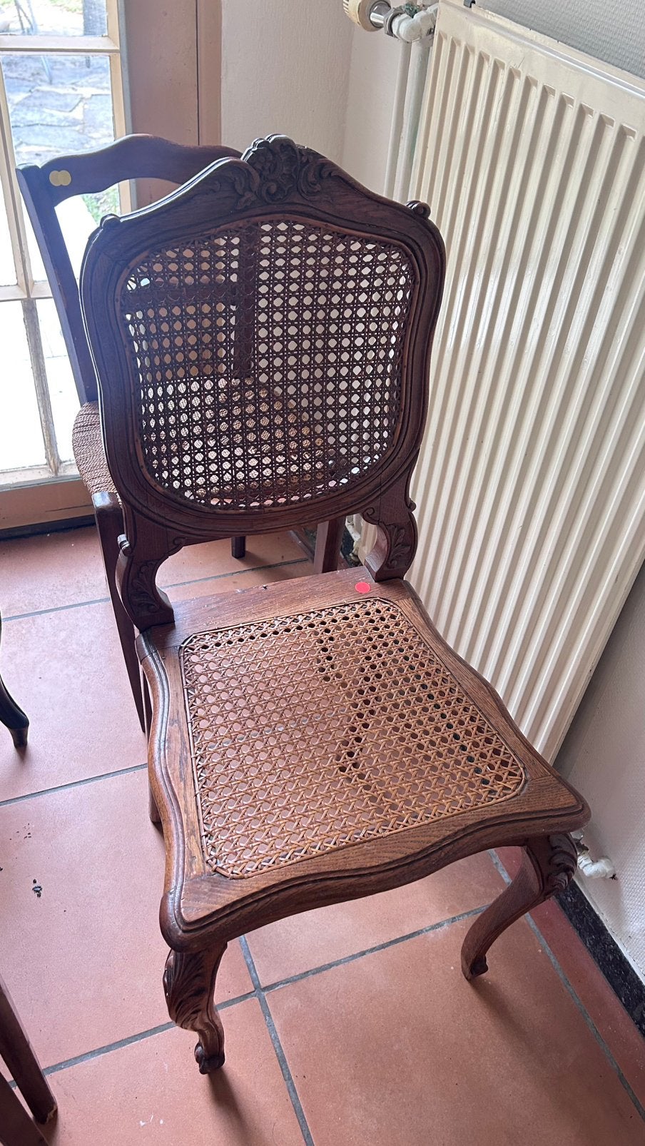 chaise avec assise et dossier en osier — coupe élégante, Enlèvement