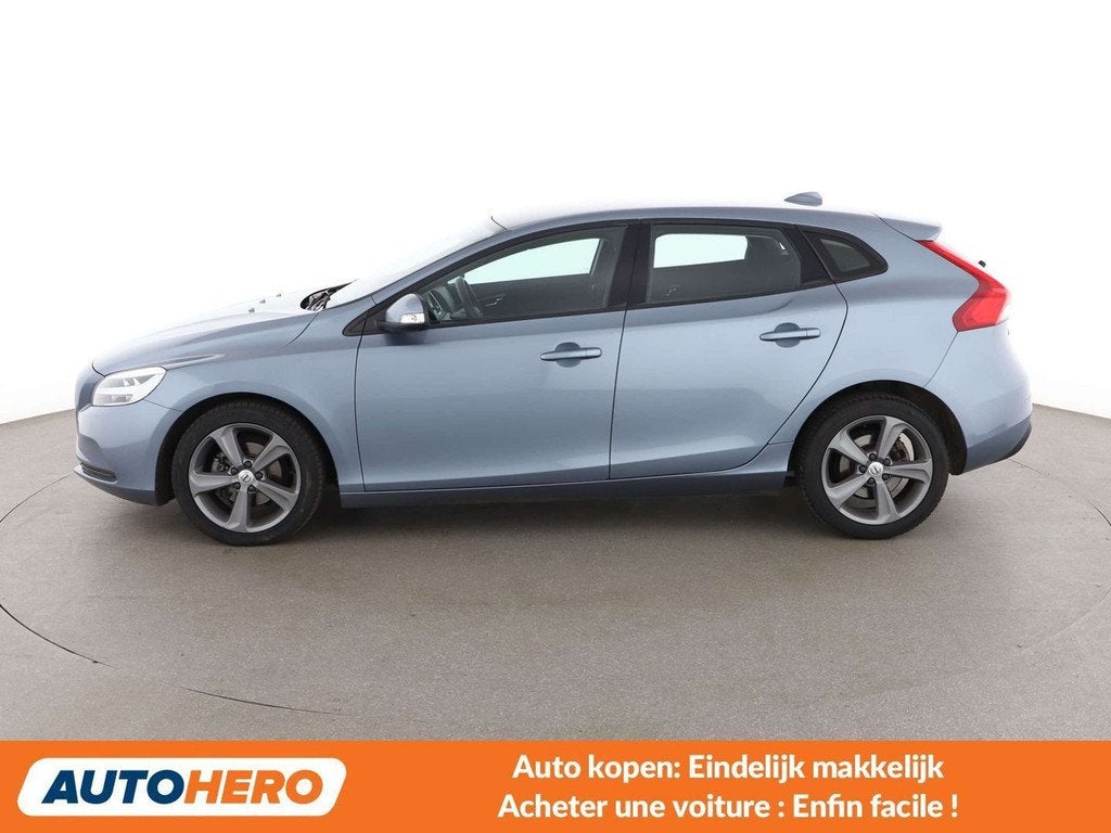 Volvo V40 2.0 D2 Kinetic (année de construction 2018), Achat, https://public.car-pass.be/vhr/45a5440a-fab6-451c-994a-1a4125b7ef68