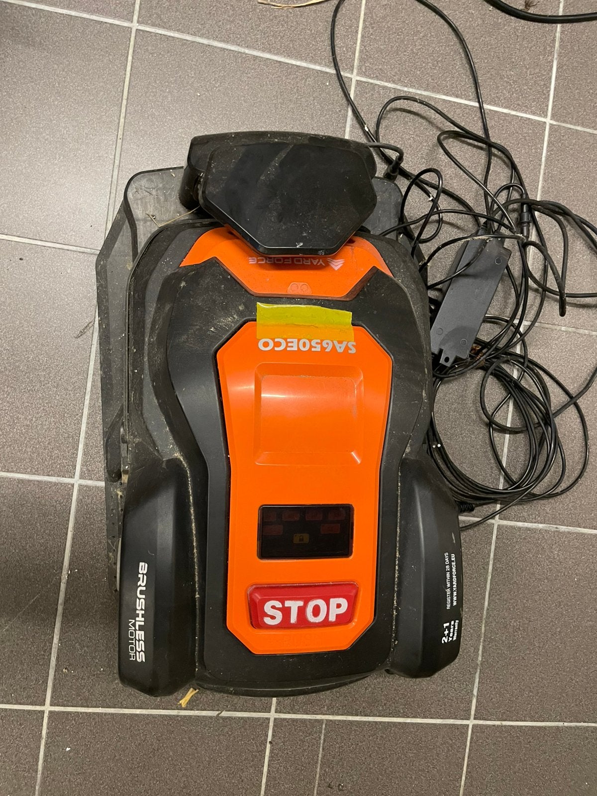 Yard Force Robot de tonte SA650 Pour piece ou à réparer, Enlèvement, Utilisé