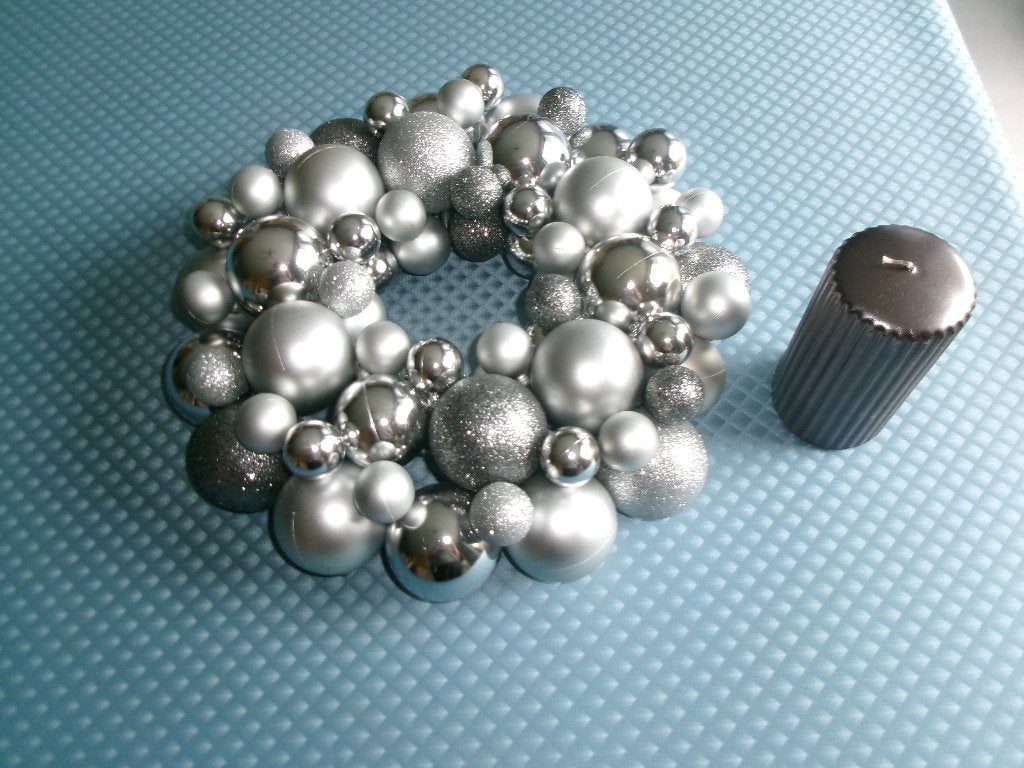 Couronne de boule de Noël gris argenté, Maison & Meubles, Accessoires pour la Maison | Couronnes, Enlèvement ou Envoi, Utilisé
